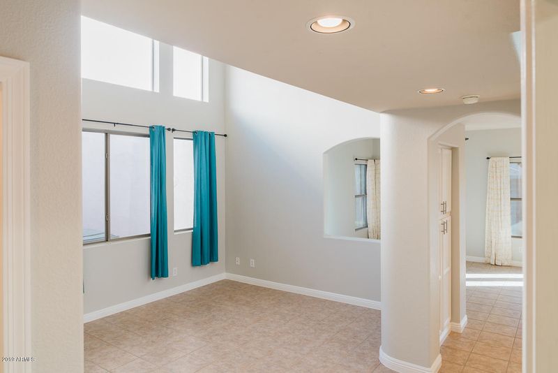 3563 W Whispering Wind Dr, Glendale, AZ 85310