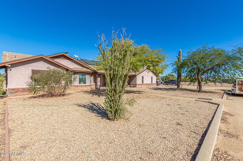35643 N 7th St, Phoenix, AZ 85086