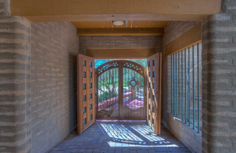 35655 N Meander Way, Carefree, AZ 85377