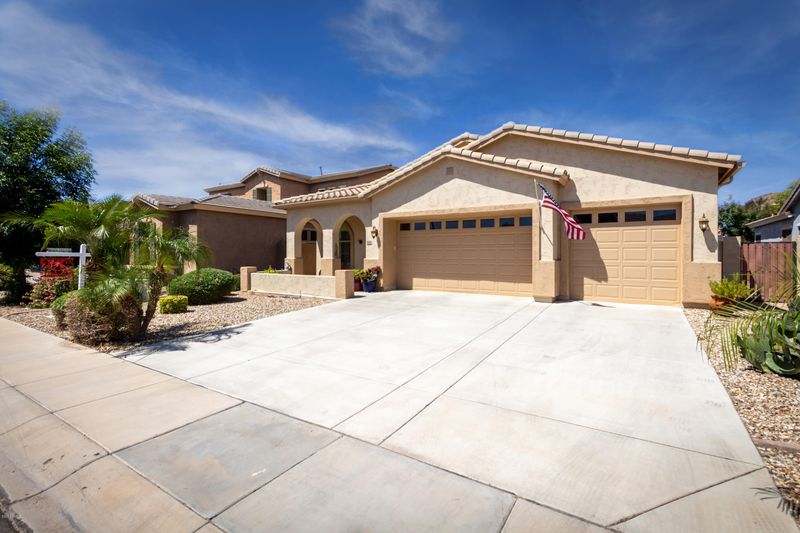 3566 E Powell Way, Gilbert, AZ 85298