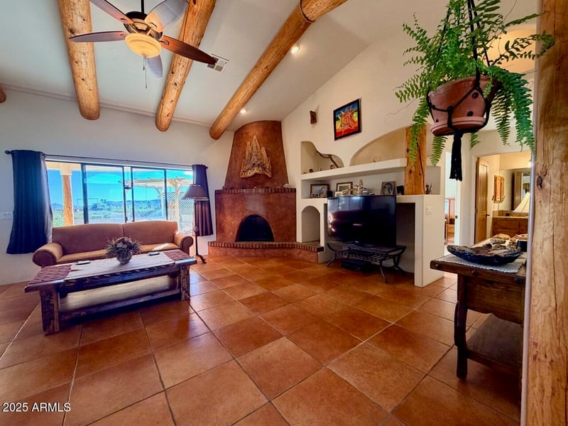 35665 Caballero Dr, Wickenburg, AZ 85390