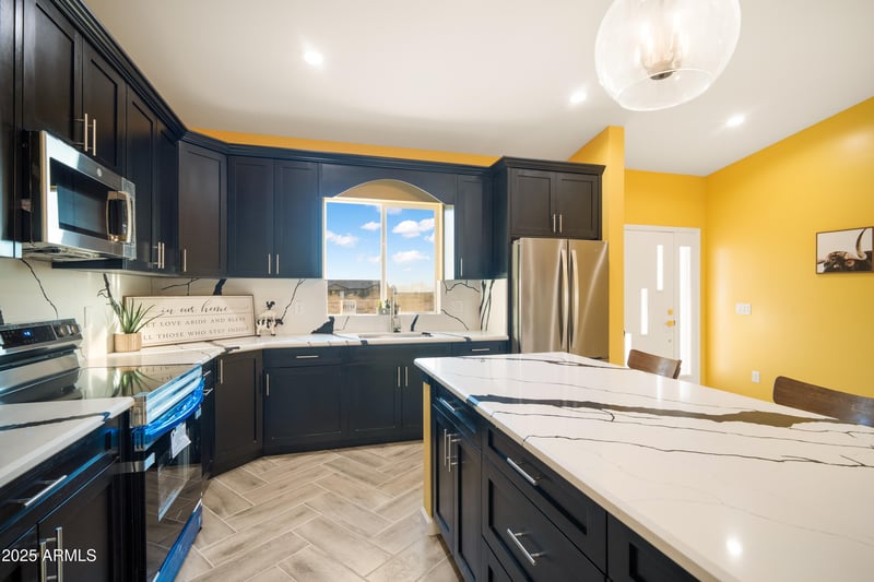 35684 Chipman Rd, Tonopah, AZ 85354