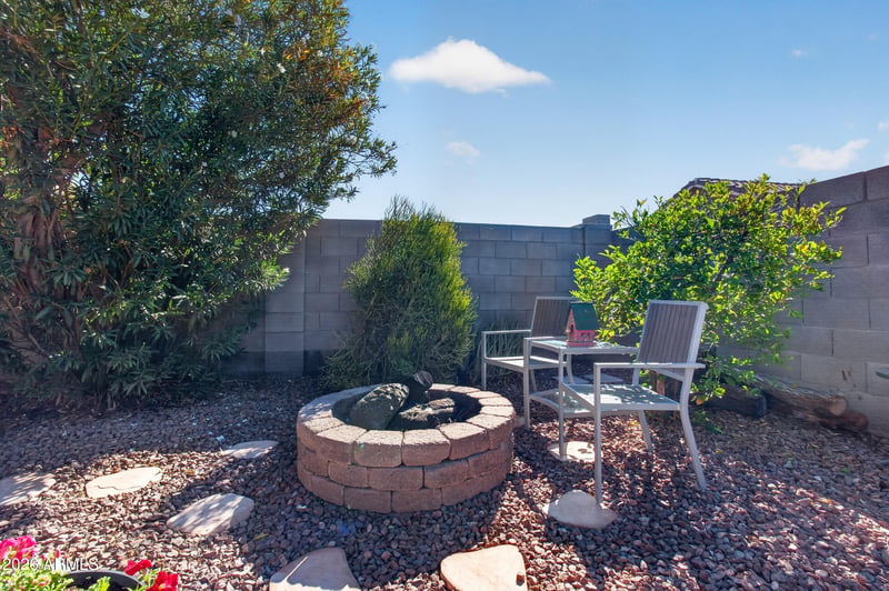 3569 E Austin Ln, San Tan Valley, AZ 85140