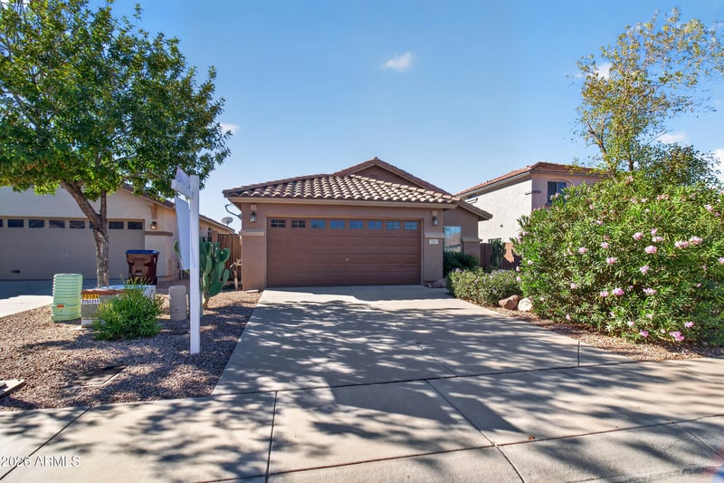 3569 E Austin Ln, San Tan Valley, AZ 85140