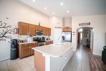 3569 Utopia Rd, Phoenix, AZ 85050
