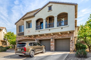 357 N 168th Dr, Goodyear, AZ 85338