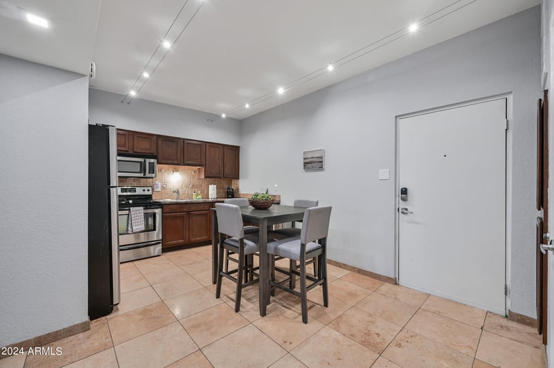 357 Thomas Rd #A208, Phoenix, AZ 85012