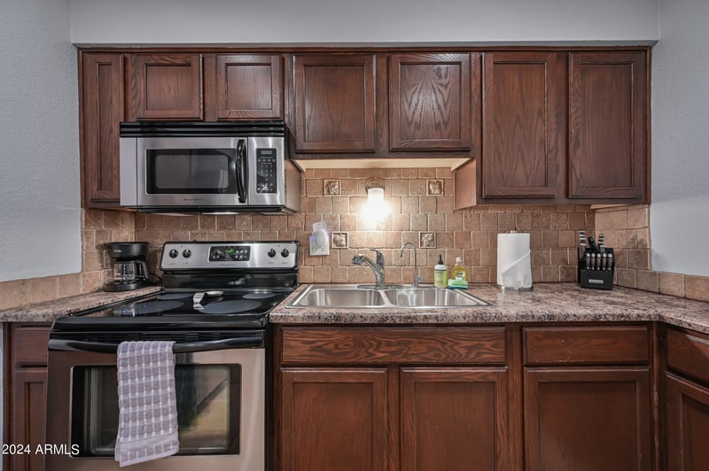 357 Thomas Rd #A208, Phoenix, AZ 85012