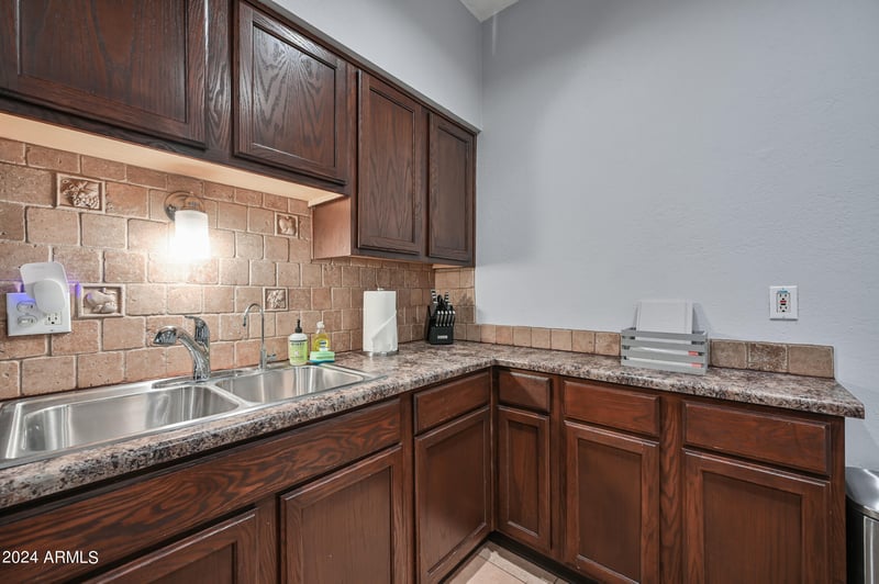 357 Thomas Rd #A208, Phoenix, AZ 85012