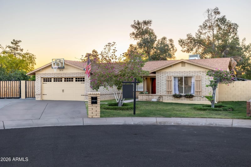 3570 W Pershing Ave, Phoenix, AZ 85029