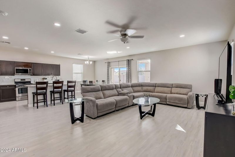 3572 N 300th Dr, Buckeye, AZ 85396