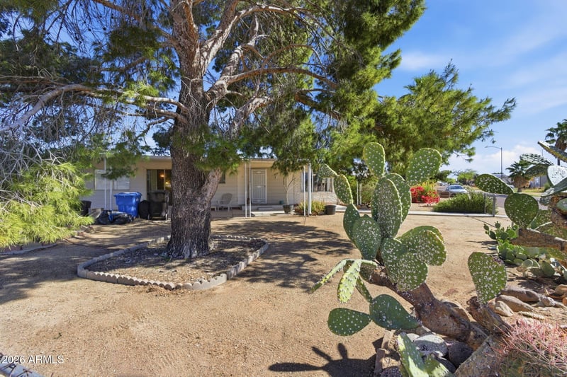 3572 Ross Ave, Glendale, AZ 85308