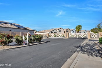 3573 Whispering Wind Dr, Glendale, AZ 85310