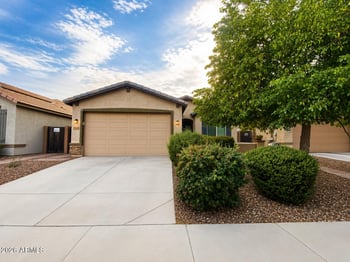 35744 Bandolier Dr, San Tan Valley, AZ 85144