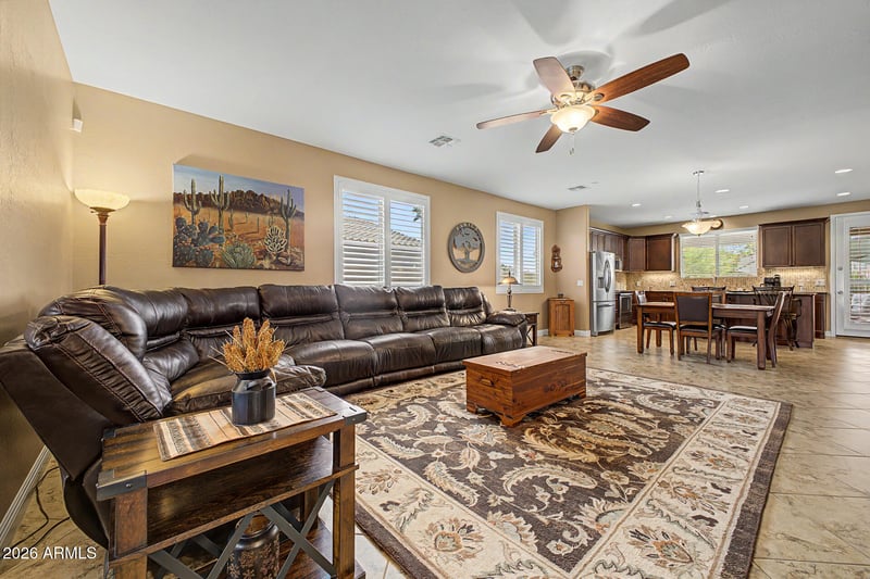 35754 Vidlak Dr, San Tan Valley, AZ 85143