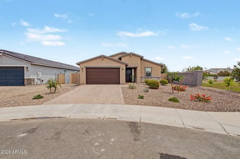 35759 Stump Ln, San Tan Valley, AZ 85144