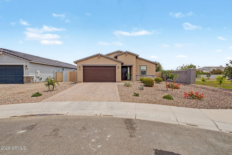 35759 Stump Ln, San Tan Valley, AZ 85144