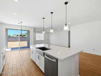 358 Flatiron Trl, Apache Junction, AZ 85120