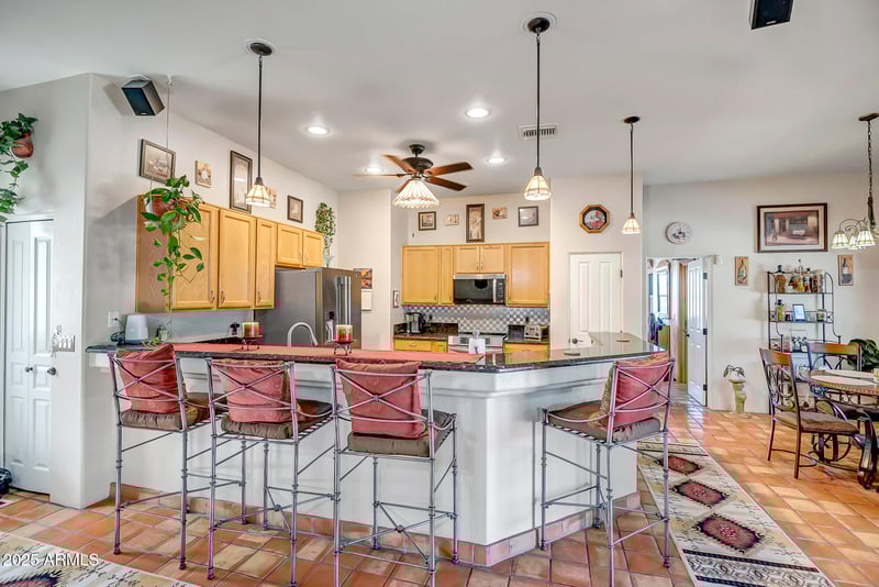 35802 7th St, Phoenix, AZ 85086