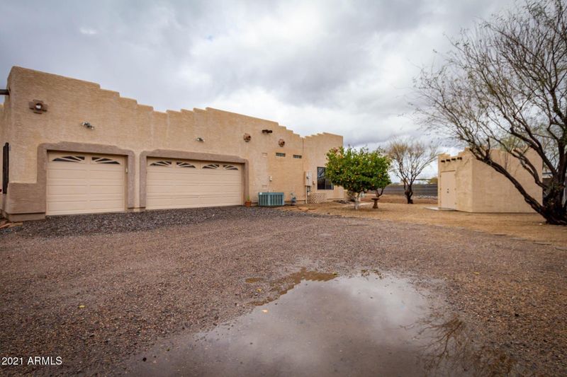 35855 N 3rd St, Phoenix, AZ 85086