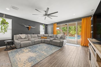 35871 Loemann Dr, San Tan Valley, AZ 85143