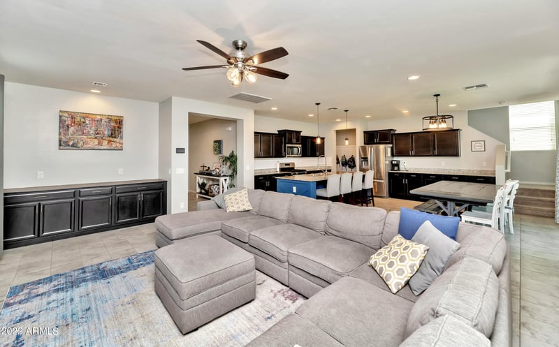359 Salali Trl, San Tan Valley, AZ 85140