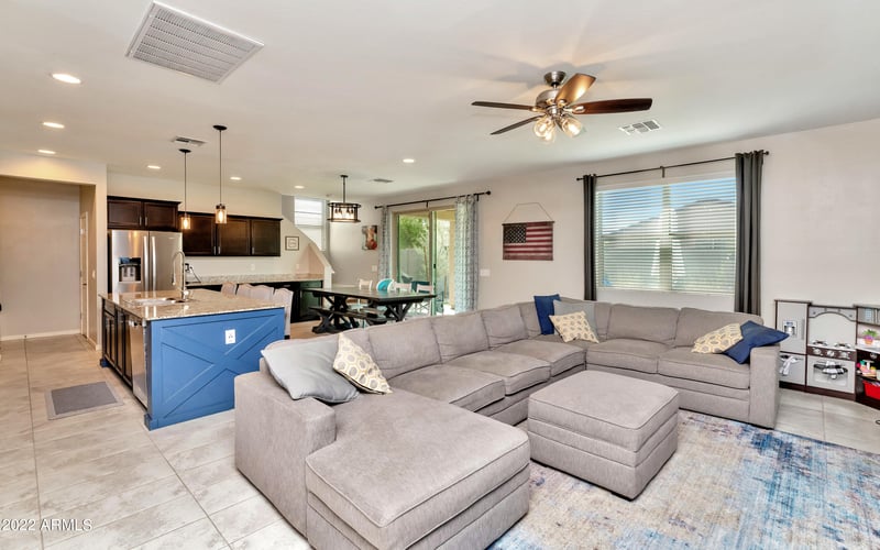 359 Salali Trl, San Tan Valley, AZ 85140