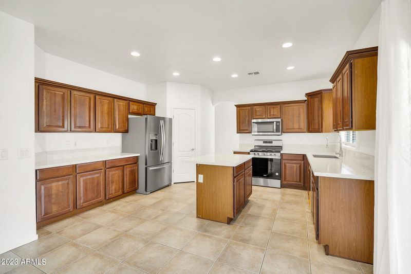 35905 N 30th Dr, Phoenix, AZ 85086