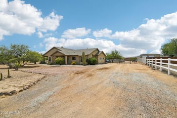 35942 N 10th St, Phoenix, AZ 85086