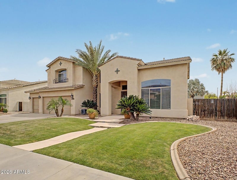 3595 Latham Way, Gilbert, AZ 85297