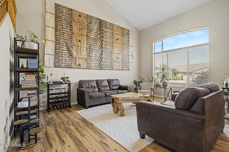 3595 Latham Way, Gilbert, AZ 85297
