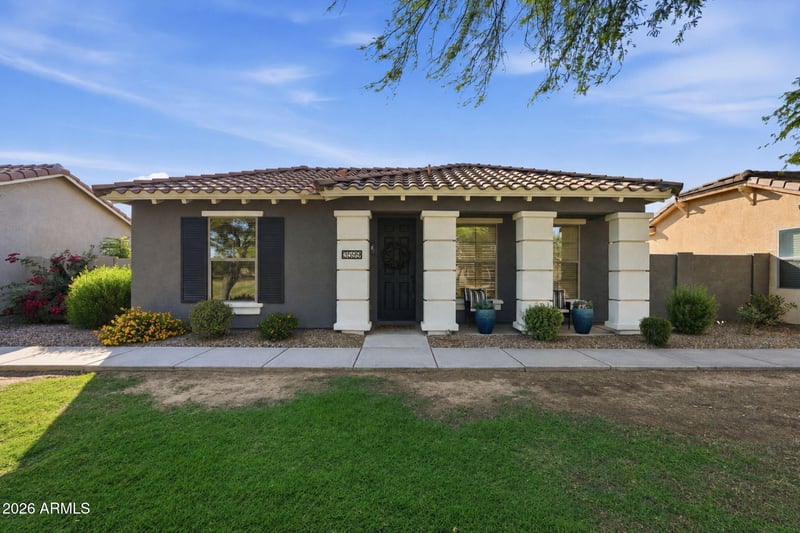 3599 Swan Dr, Gilbert, AZ 85297