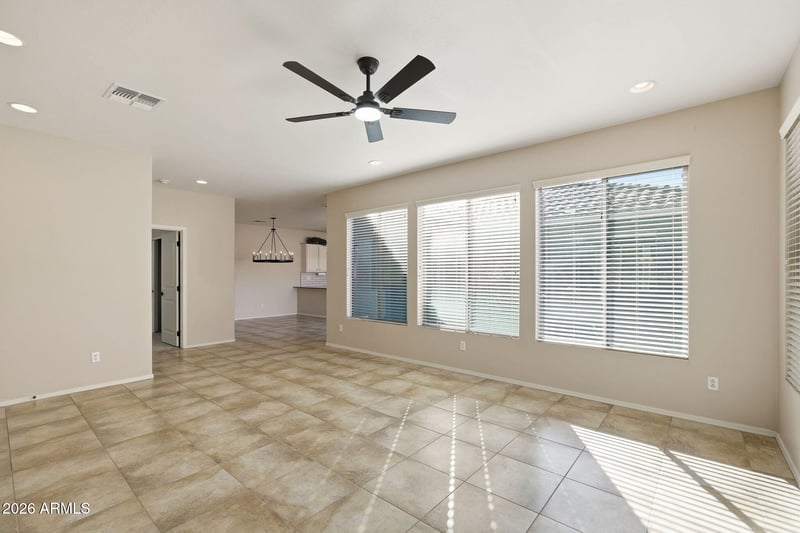 3599 Swan Dr, Gilbert, AZ 85297