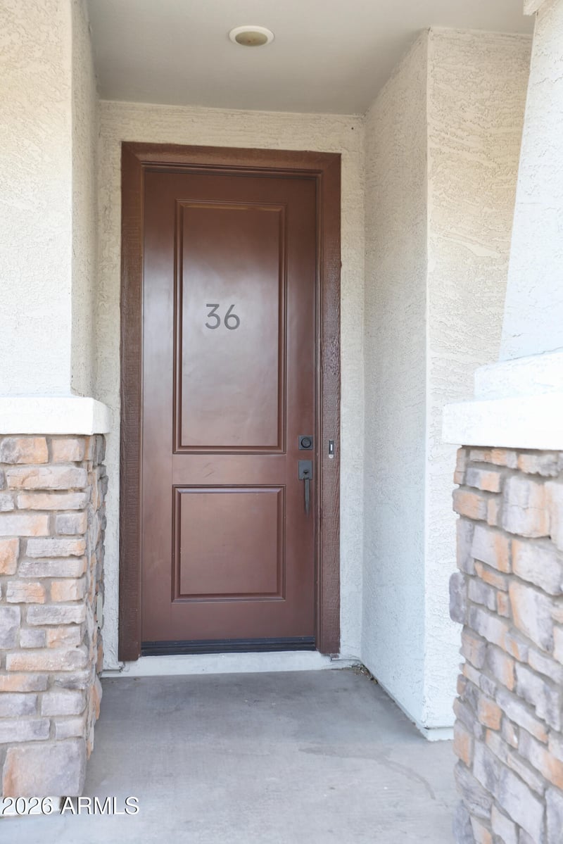 36 E Constitution Dr, Gilbert, AZ 85296