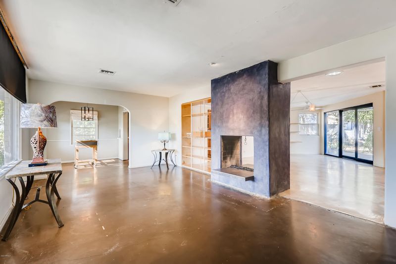 36 E Orange Dr, Phoenix, AZ 85012