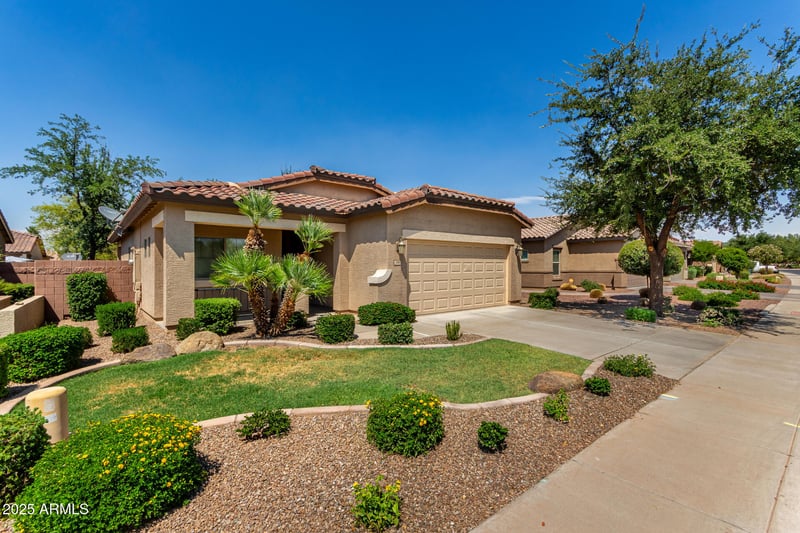 360 Lyle Ave, San Tan Valley, AZ 85140