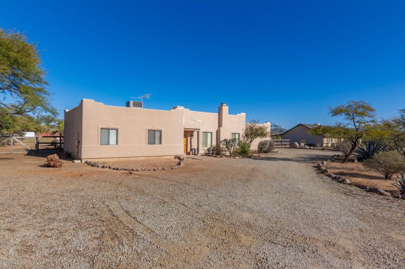 36001 N 7th St, Phoenix, AZ 85086