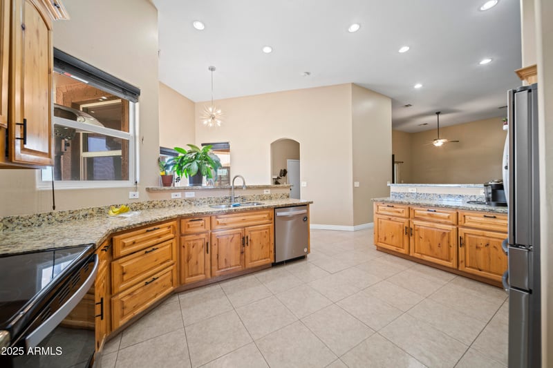 36008 213th Dr, Wittmann, AZ 85361