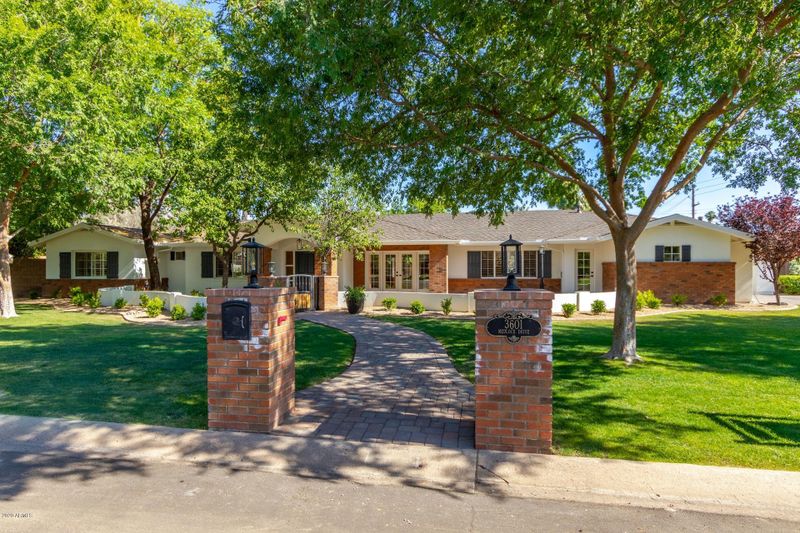 3601 E Medlock Dr, Phoenix, AZ 85018