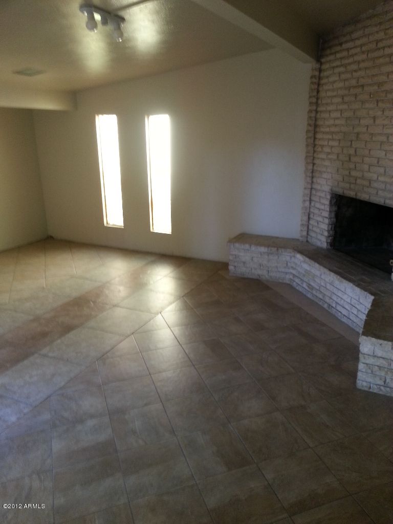 3601 W Minnezona Ave, Phoenix, AZ 85019