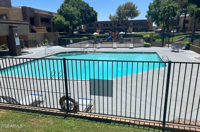 3601 W Tierra Buena Ln #227, Phoenix, AZ 85053