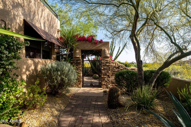 36013 Summit Dr, Cave Creek, AZ 85331