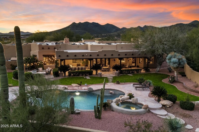 36045 Willow Cross Dr, Cave Creek, AZ 85331