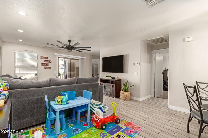 3605 65th Dr, Phoenix, AZ 85043