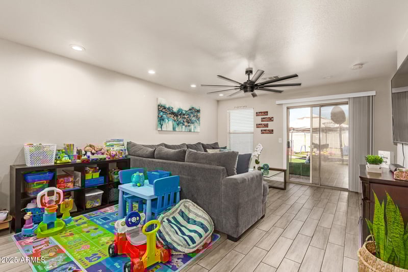 3605 65th Dr, Phoenix, AZ 85043