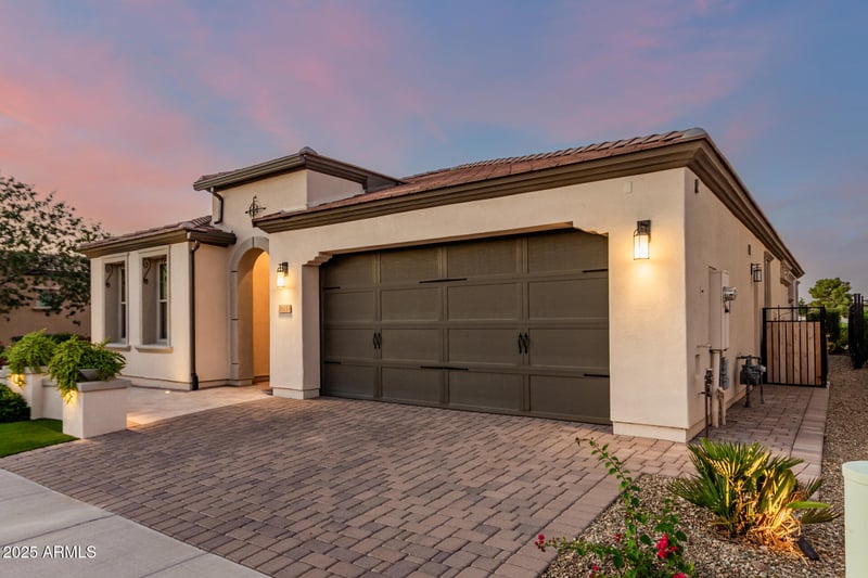 36053 N Stoneware Dr, Queen Creek, AZ 85140
