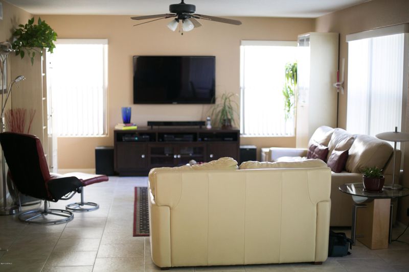 3606 E Potter Dr, Phoenix, AZ 85050