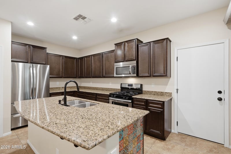 3608 Fireside Trl, Gilbert, AZ 85297