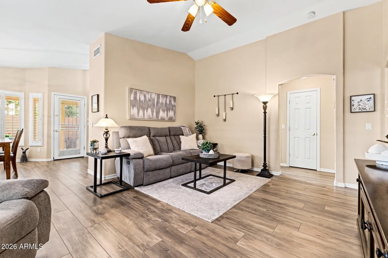 3609 E Hazeltine Way, Chandler, AZ 85249