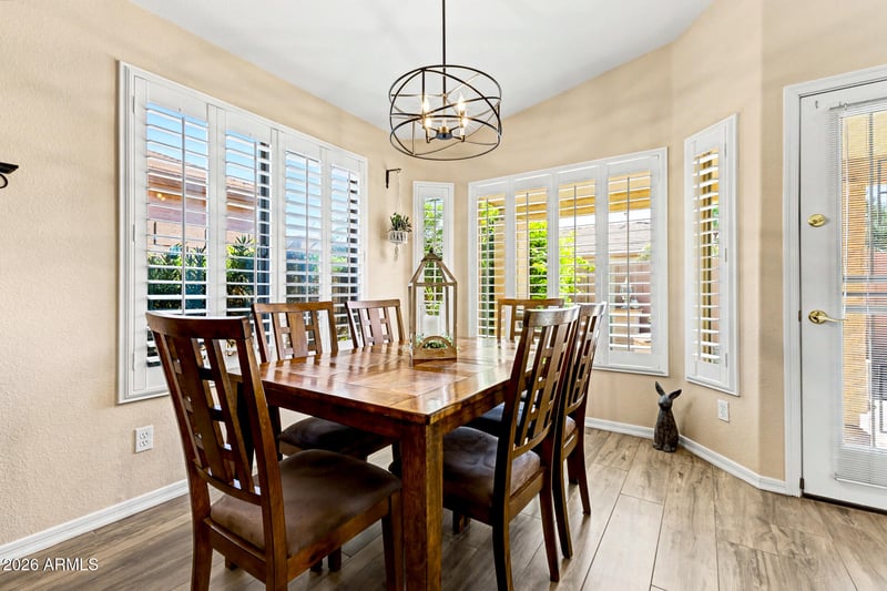 3609 E Hazeltine Way, Chandler, AZ 85249